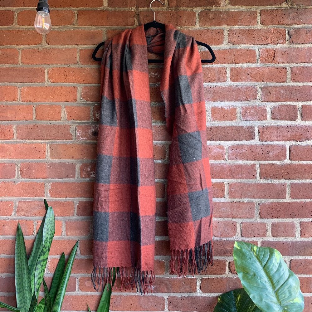 Banana Republic Flannel‎ Scarf